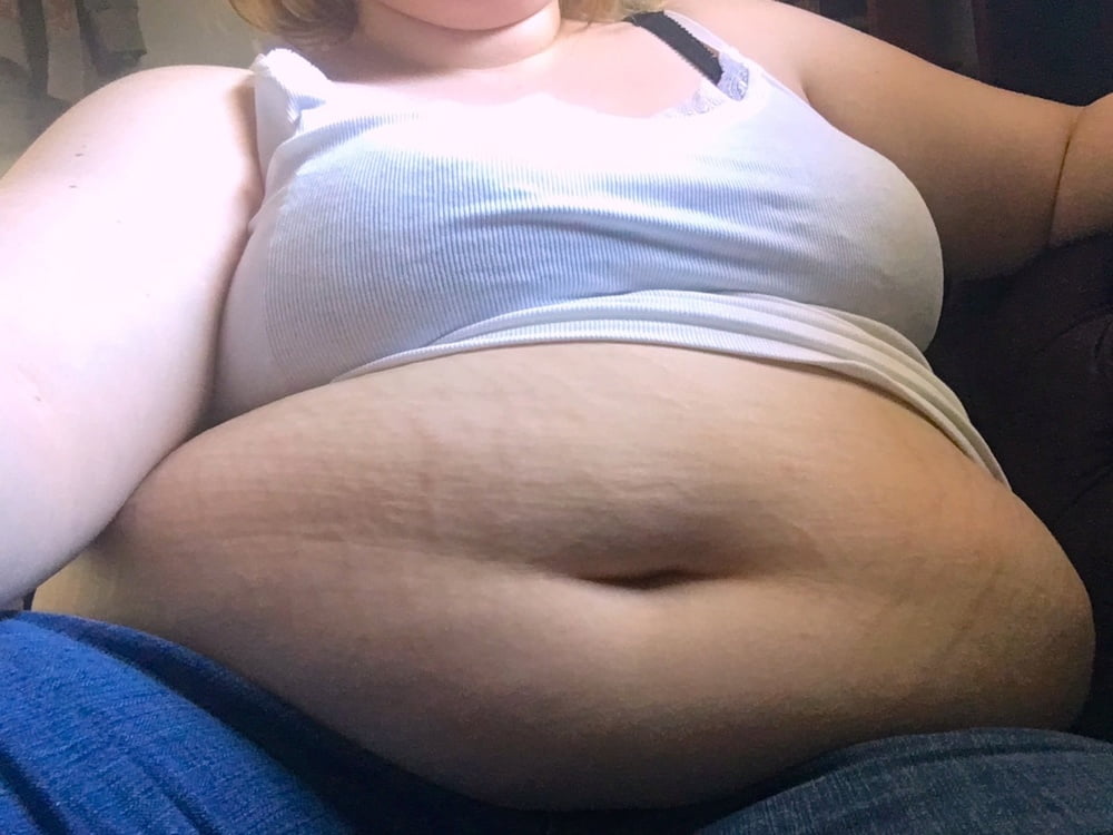Bbw fette Mädchen Bäuche
 #102716940