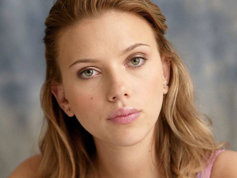 Scarlett johansson
 #106559864