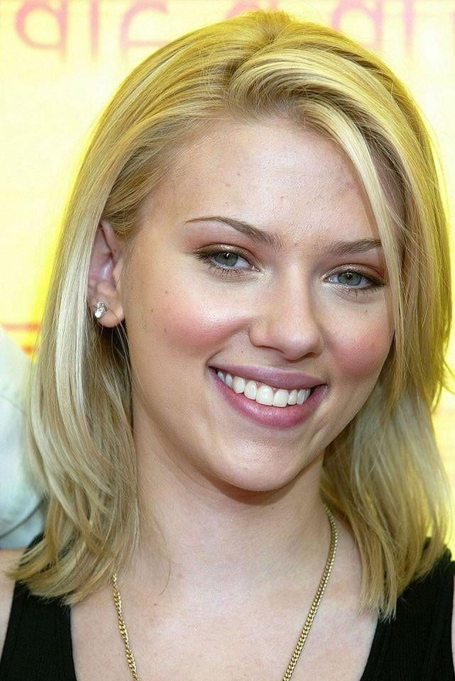 Scarlett johansson
 #106559888