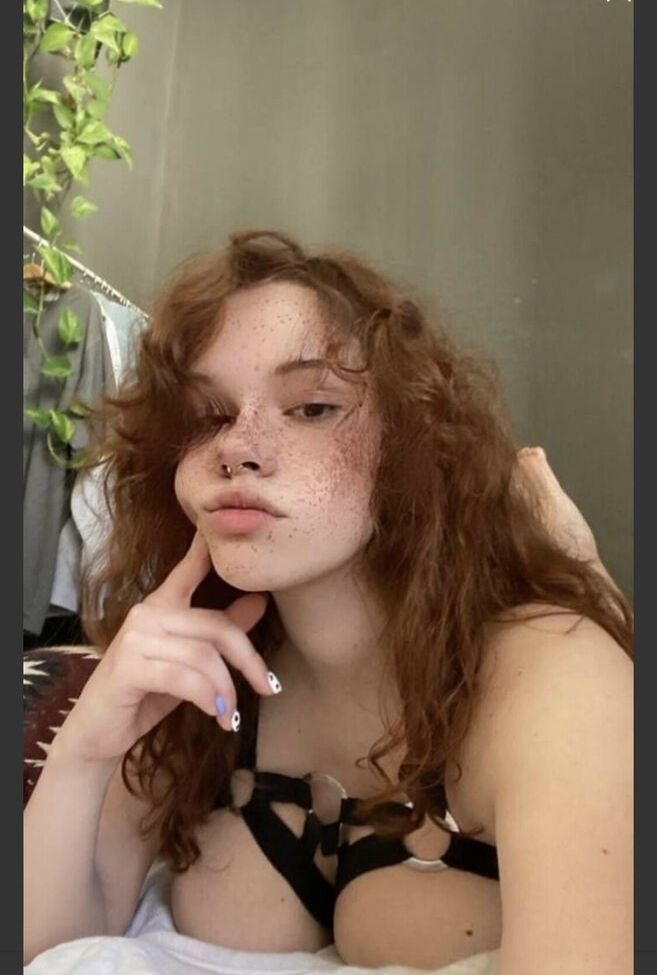 SofiaPika desnuda #109437025