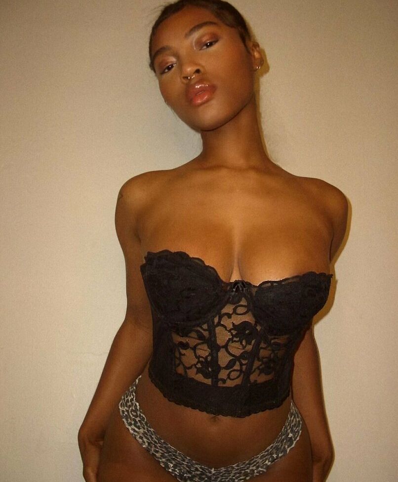 Quenlin Blackwell nude #109138882