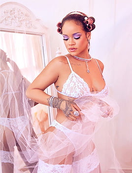 Rihanna savage x fenty
 #97009101