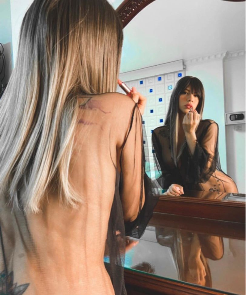 Kanakolove desnuda #108281048