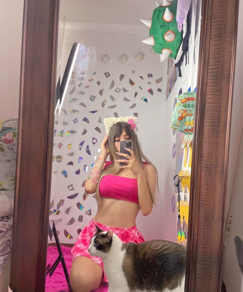 Kanakolove desnuda #108281052