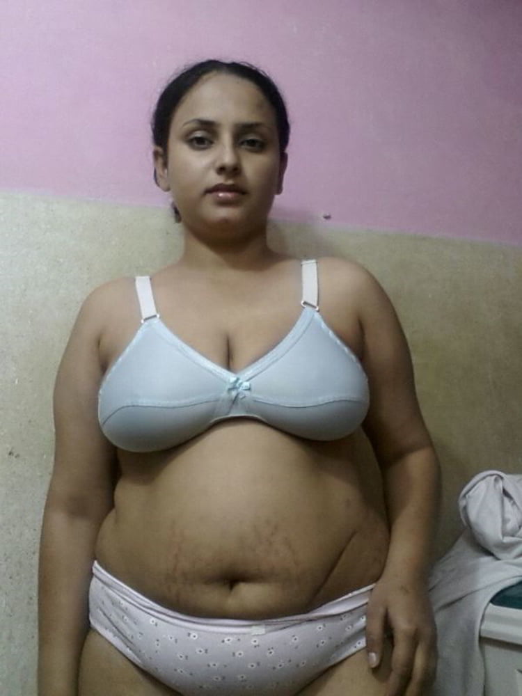 Desi femme indienne avant et après la grossesse photos divulguées
 #87733905