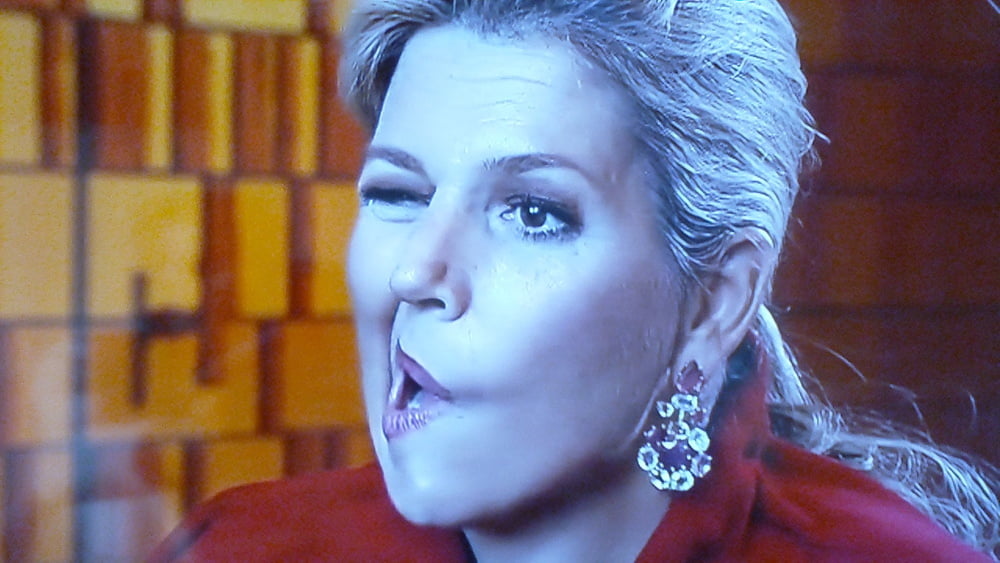 Queen maxima my jerk of tv moments #88590346