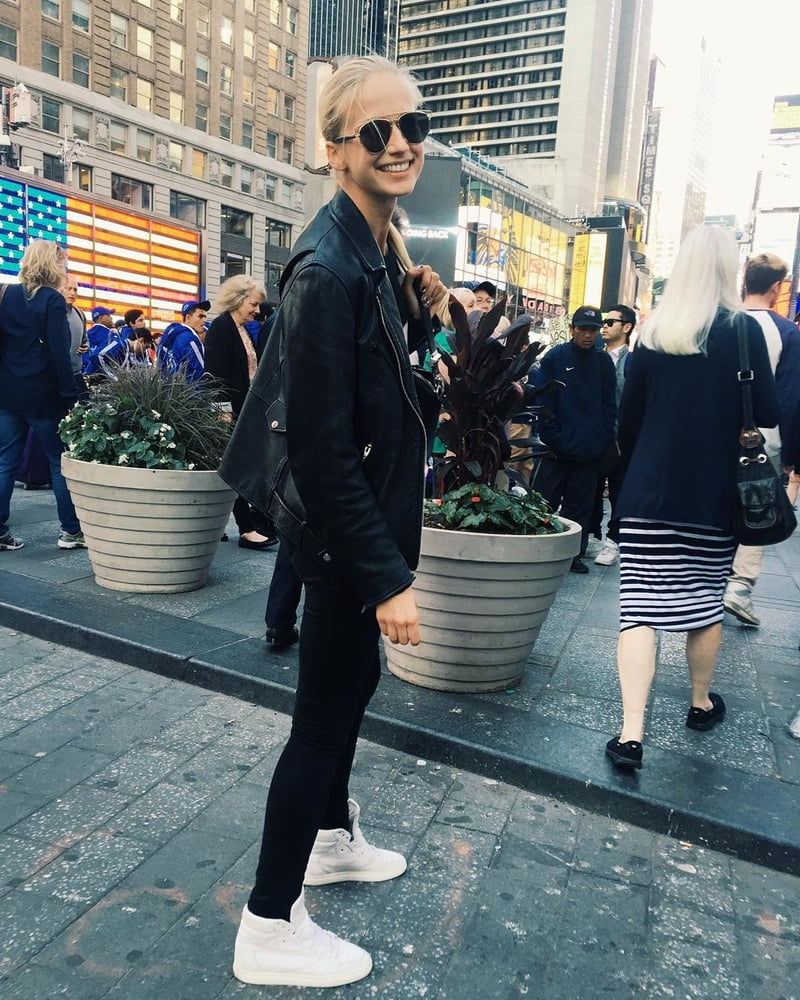 Ella Petrushko #106191091