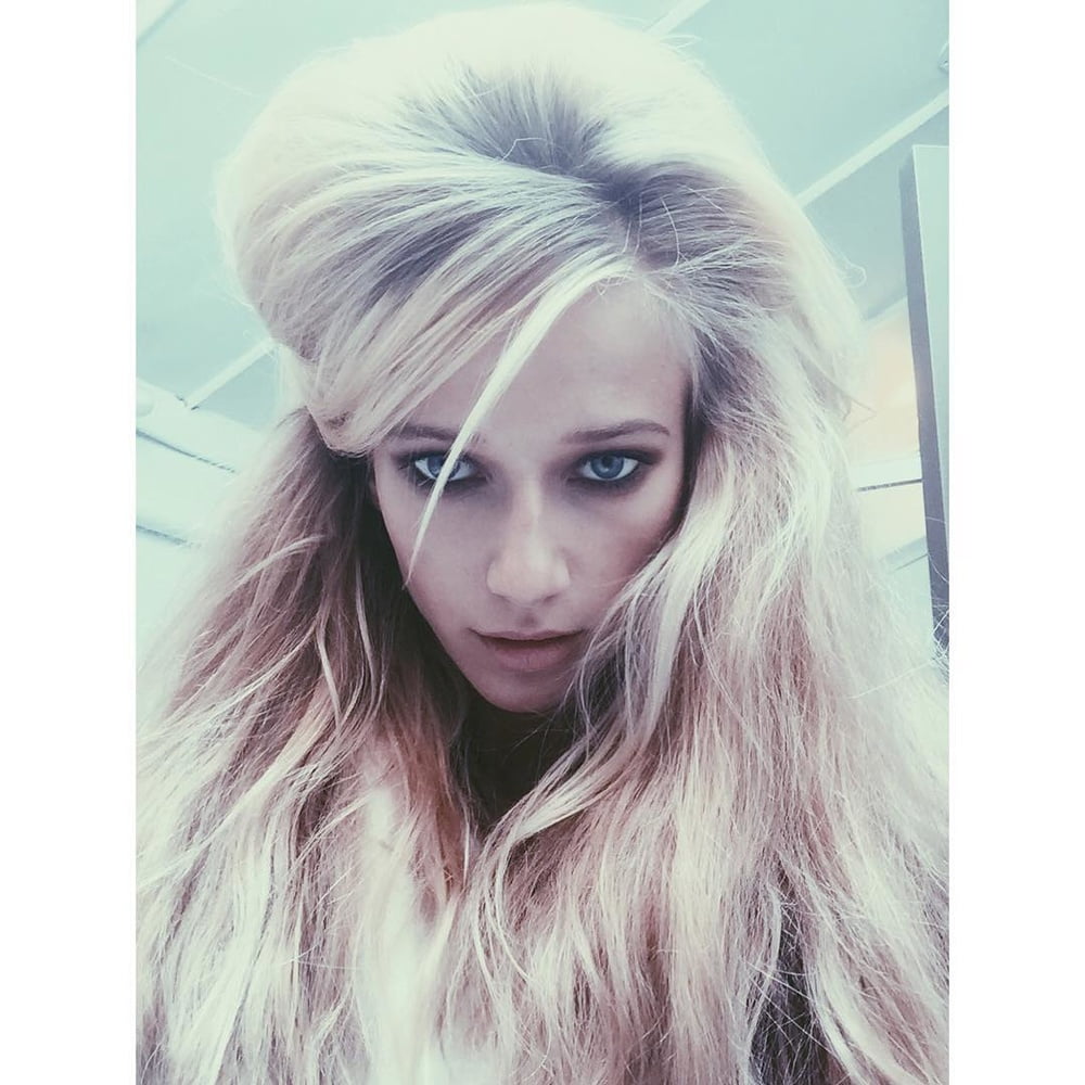 Ella Petrushko #106191113