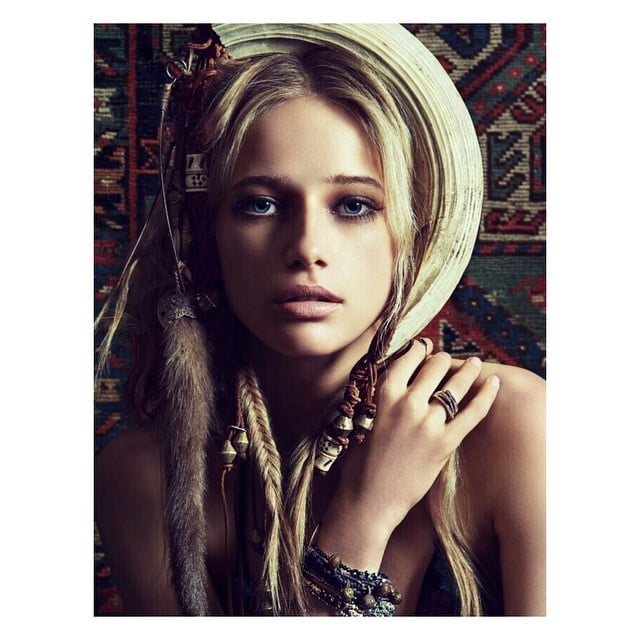 Ella Petrushko #106191150