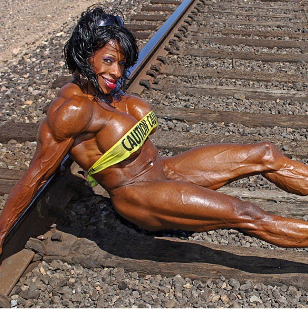 Black Beauty! Yvette Oiled Muscles Are So Sexy! #106303364