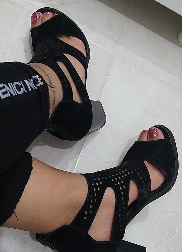pies de las mujeres turcas, fetiche de los pies, ayak fetisi
 #95123748