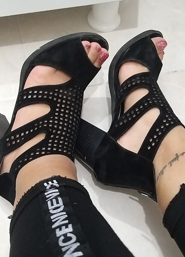 pies de las mujeres turcas, fetiche de los pies, ayak fetisi
 #95123755