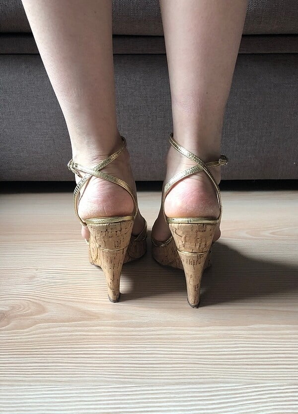 pies de las mujeres turcas, fetiche de los pies, ayak fetisi
 #95123976