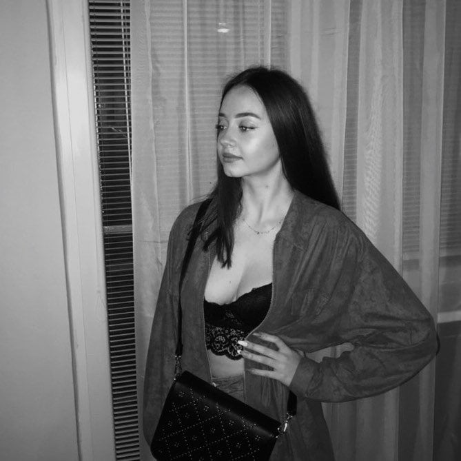 dressed women #103435854