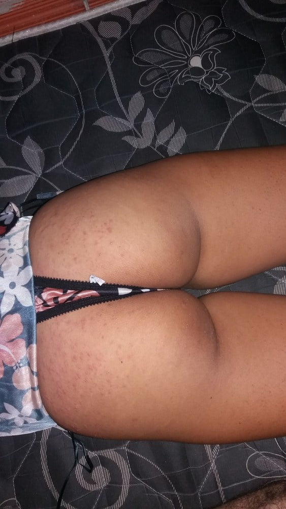 Esposa magrinha do meu amigo corno manso
 #94715954