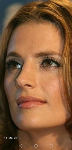 Stana katic
 #94638112