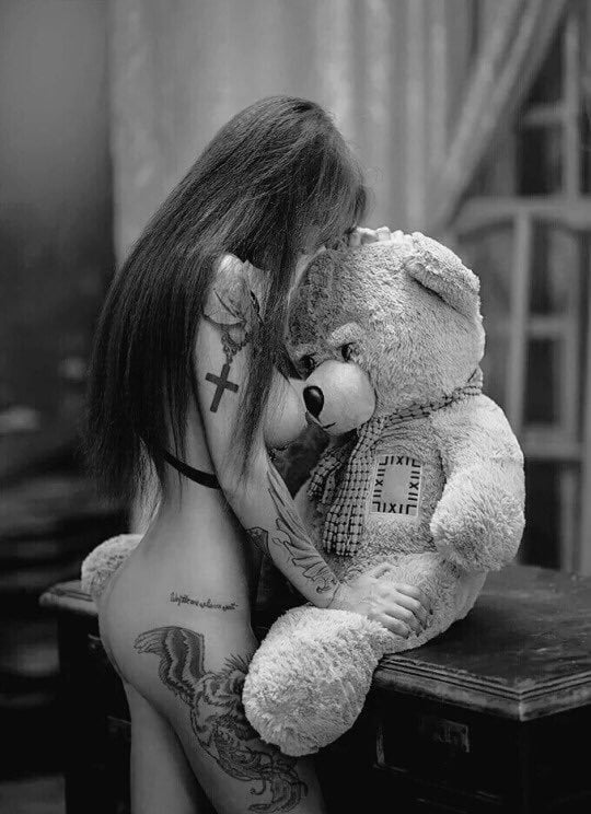 Black &amp; White #102365078