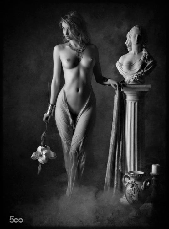 Black &amp; White #102365090