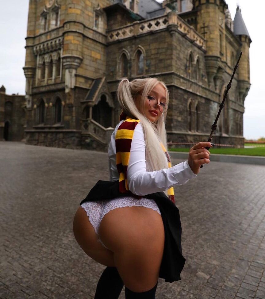 Kristina Musatova desnuda #109060118