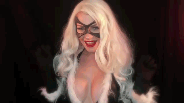 Catwoman et ses combinaisons
 #100489345