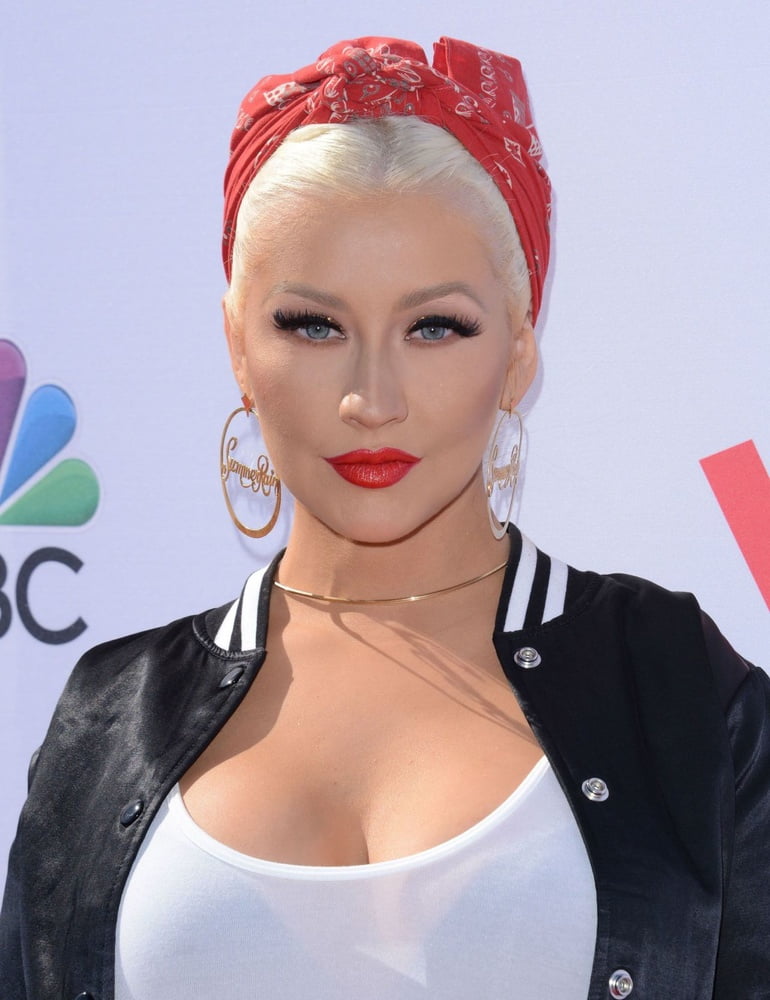 Christina aguilera foto personali
 #104318789