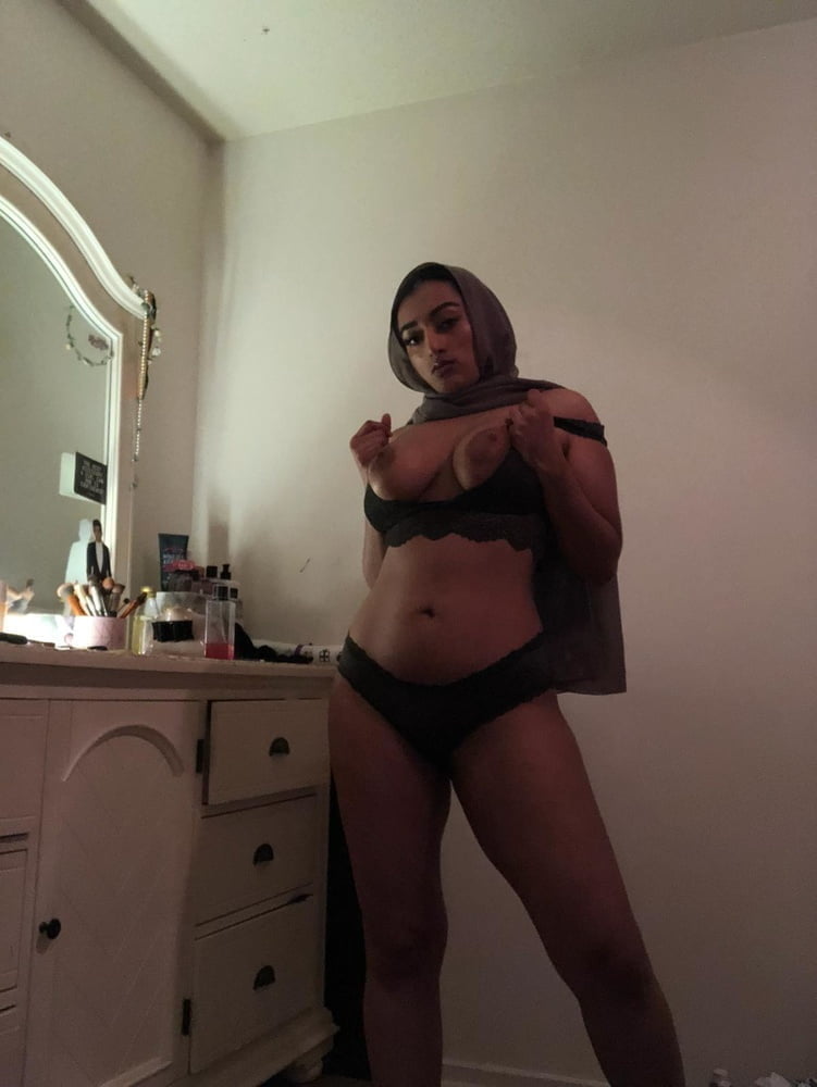 Damas del país de los 1001 cuentos nocturnos (15)
 #89584209