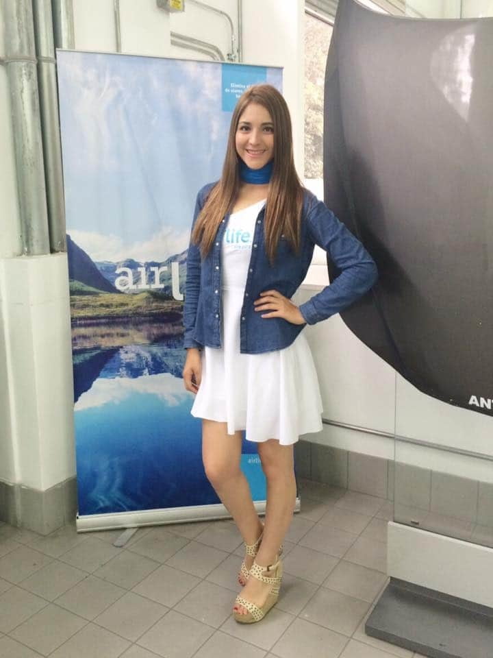 Adriana, Peru #89941014