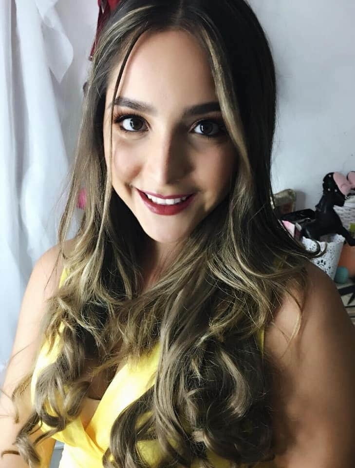 Adriana, Peru #89941073