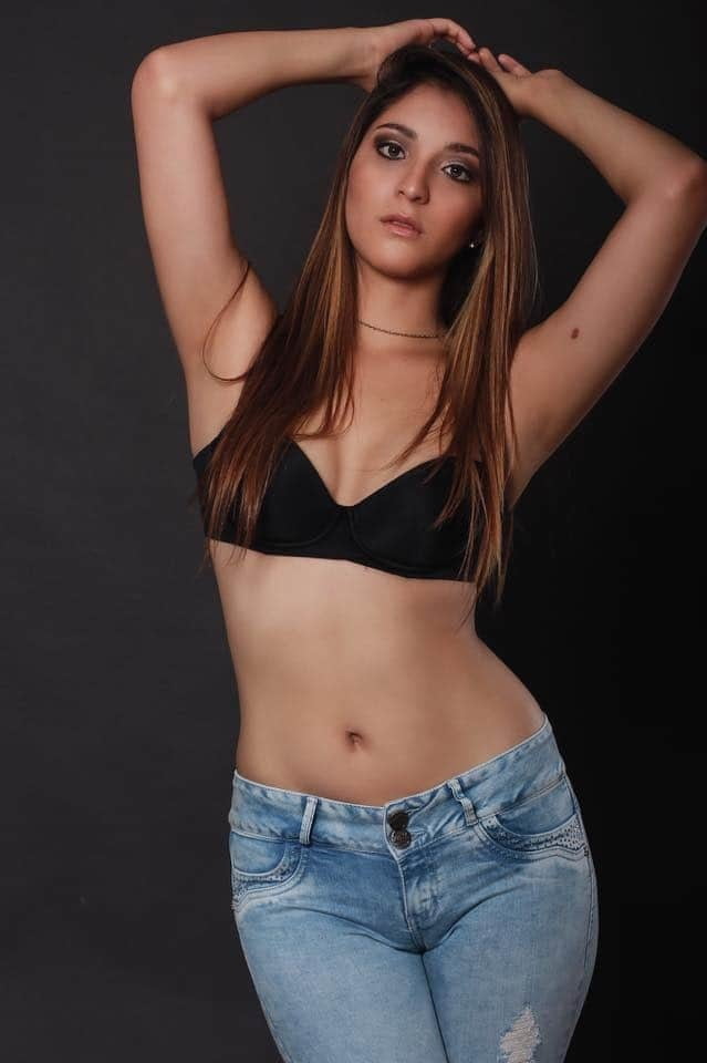 Adriana, Peru #89941087