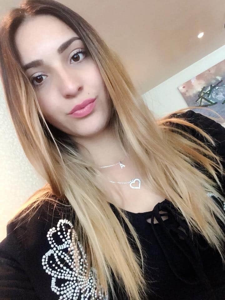 Adriana, Peru #89941097