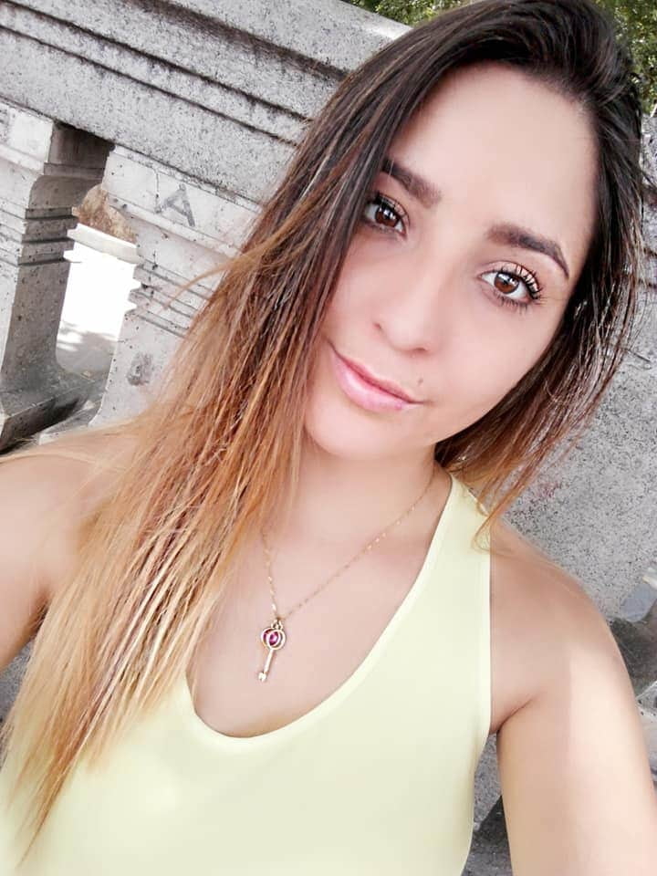 Adriana, Peru #89941166