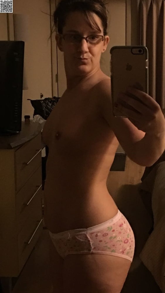 Exposed 81 #93839492