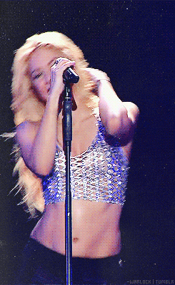 Shakiraのgif画像
 #99275285