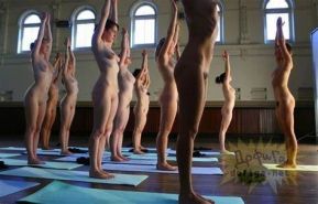 Yoga nackt sex