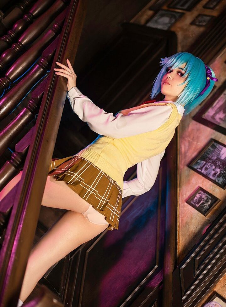 Ariadna_lobe desnuda #108780007