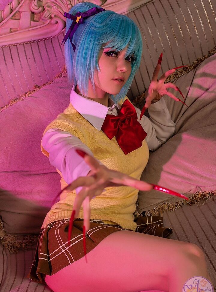 Ariadna_lobe desnuda #108780009