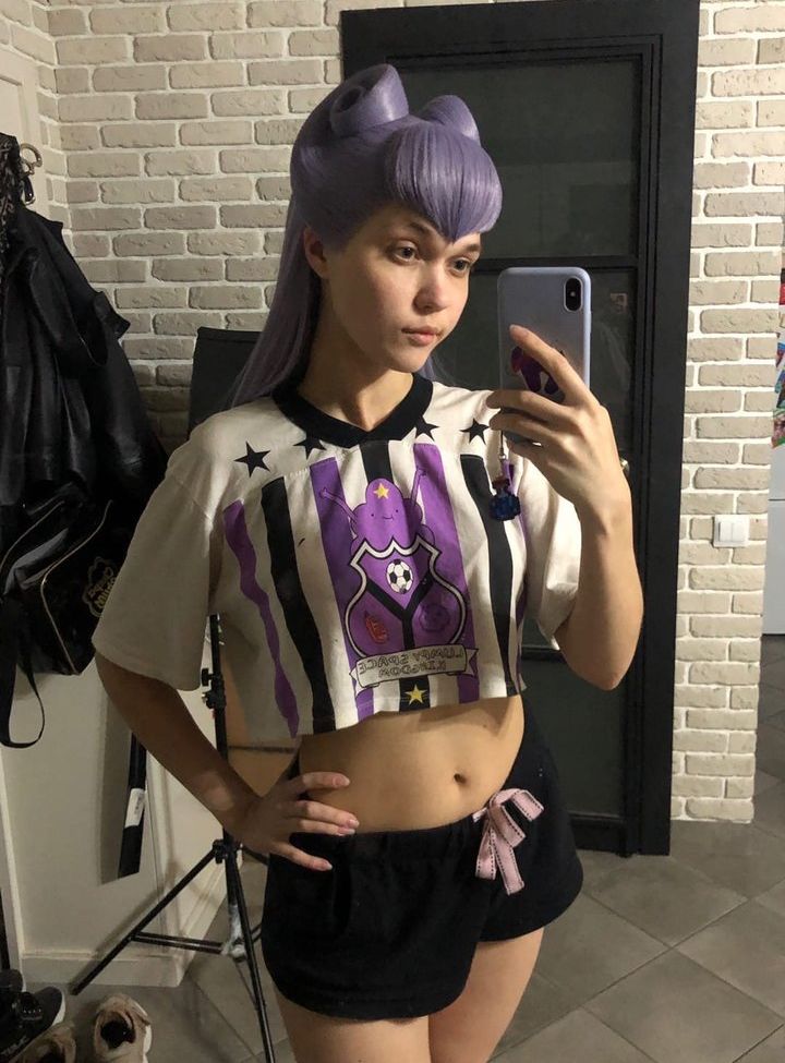 Ariadna_lobe desnuda #108780045