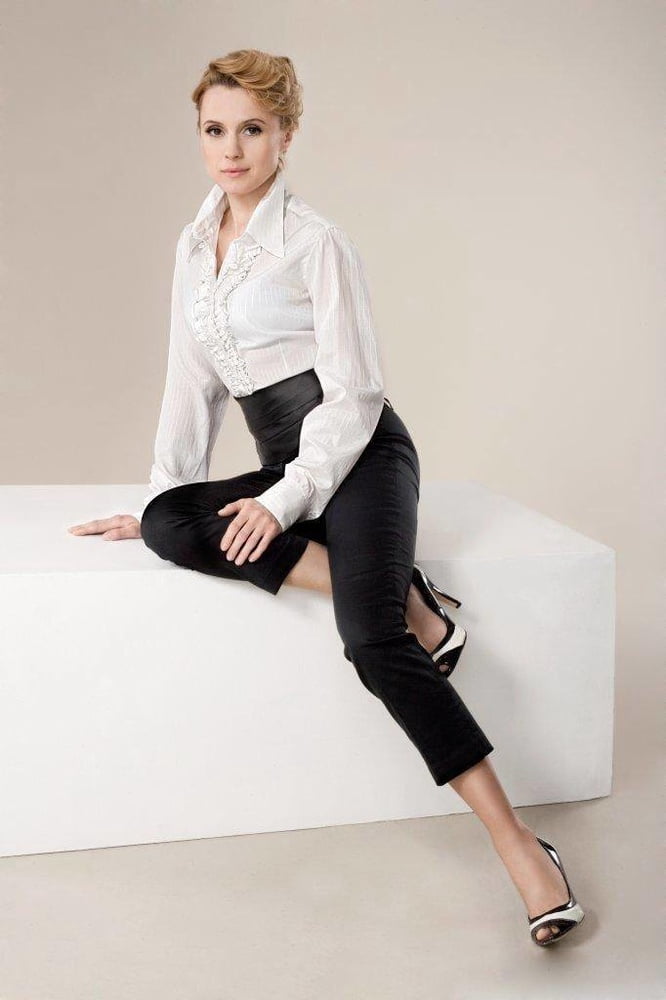 Aleksandra Wozniak Legs and Feets #95038058