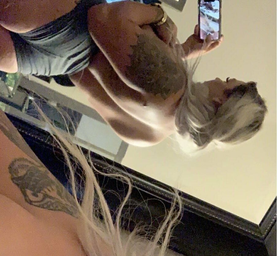 Gun_mamii desnuda #108175339