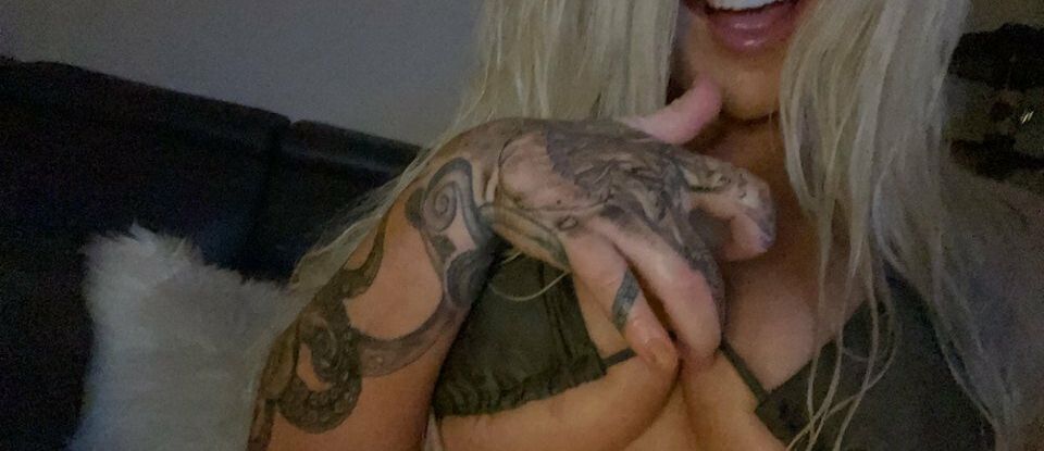 Gun_mamii desnuda #108175371