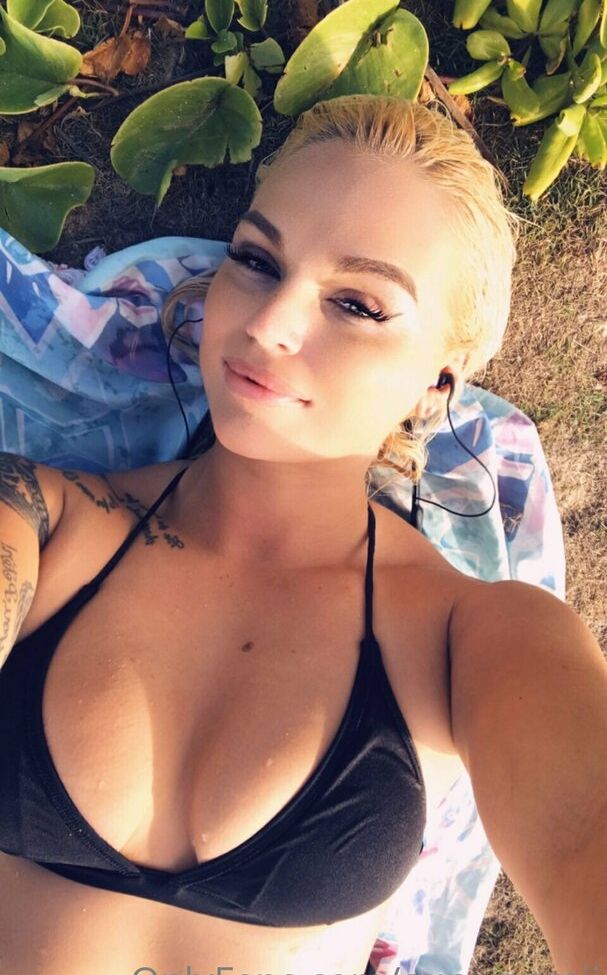 Gun_mamii desnuda #108175377