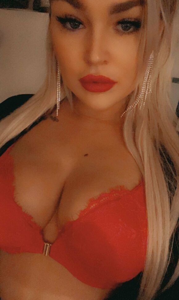 Gun_mamii desnuda #108175387