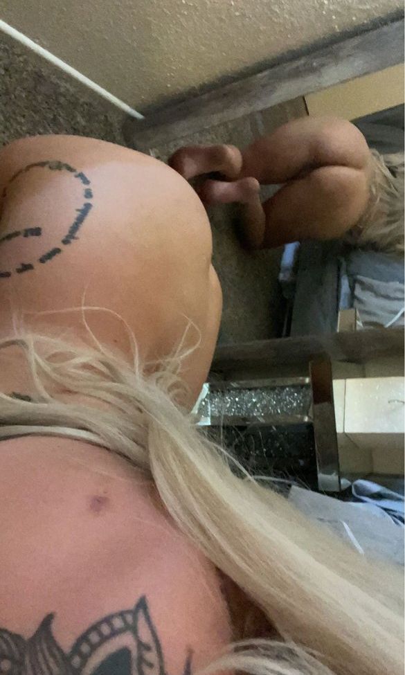 Gun_mamii desnuda #108175426