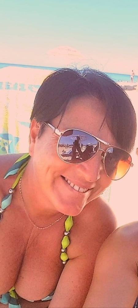 Elena 53 anni Livornese sputtanata completamente nuda #90106644