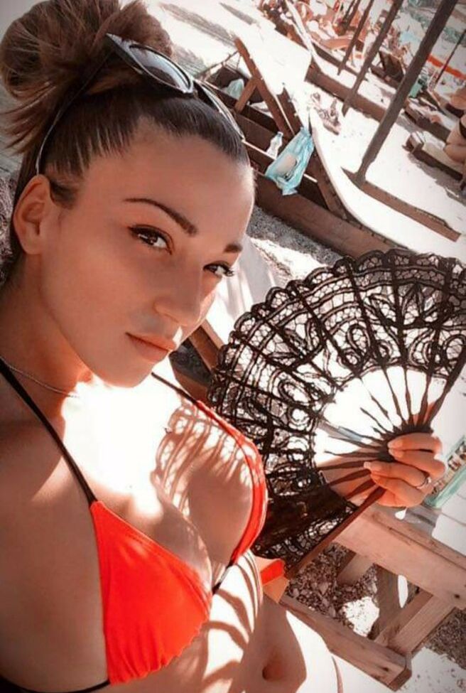 Tina Dakic desnuda #108831701