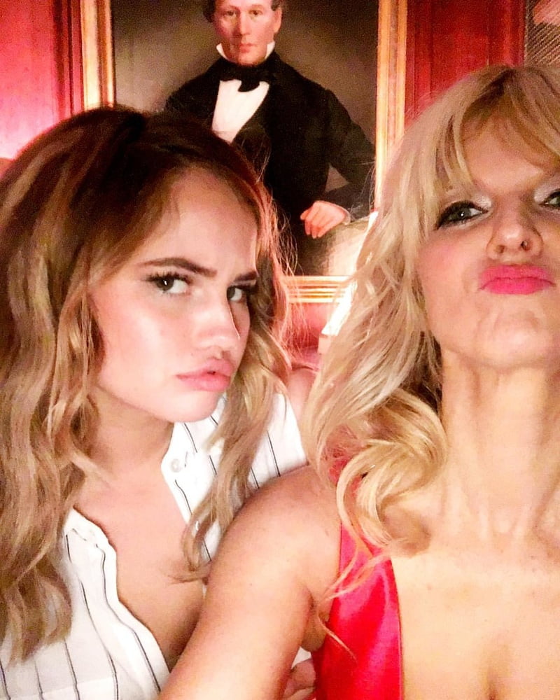 Debby ryan
 #81716202