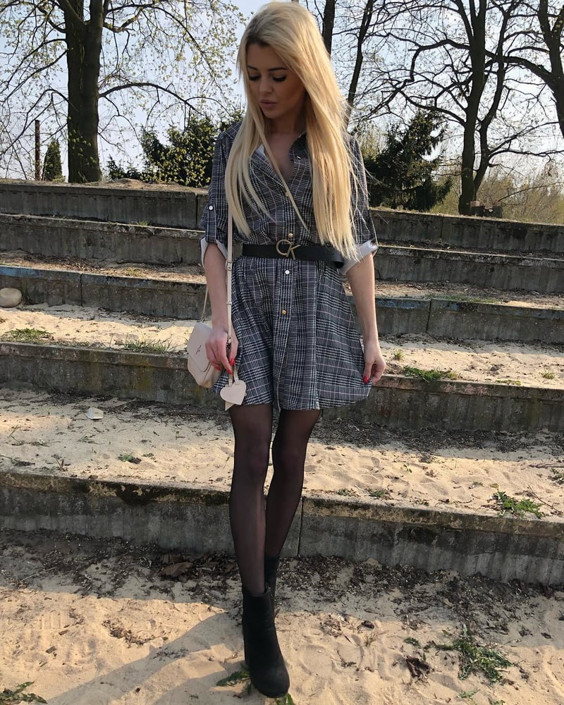 セルビアの肛門淫乱女（ハイヒール、ナイロン、長い脚、アップスカート
 #92287247