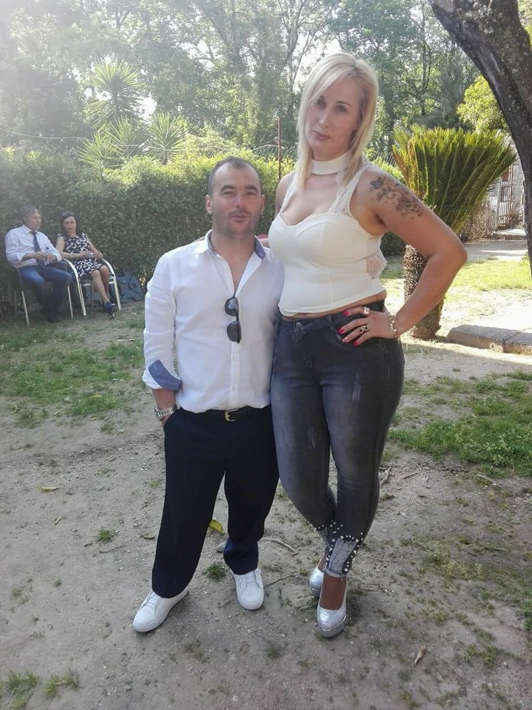 Loira Cavala Rabuda #90960878
