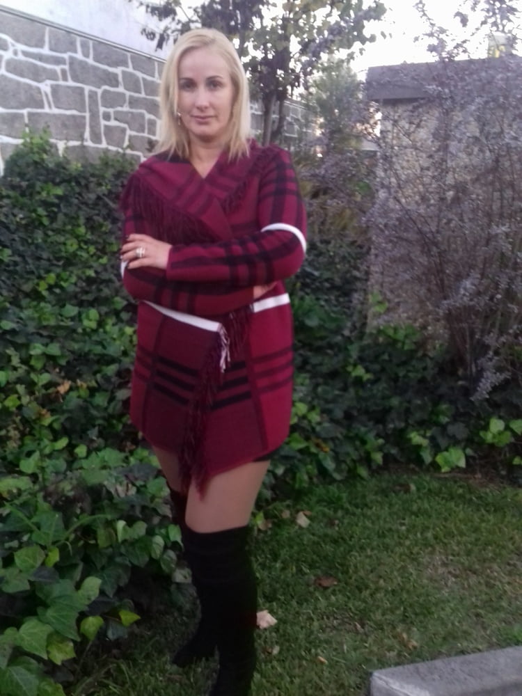 Loira Cavala Rabuda #90960902