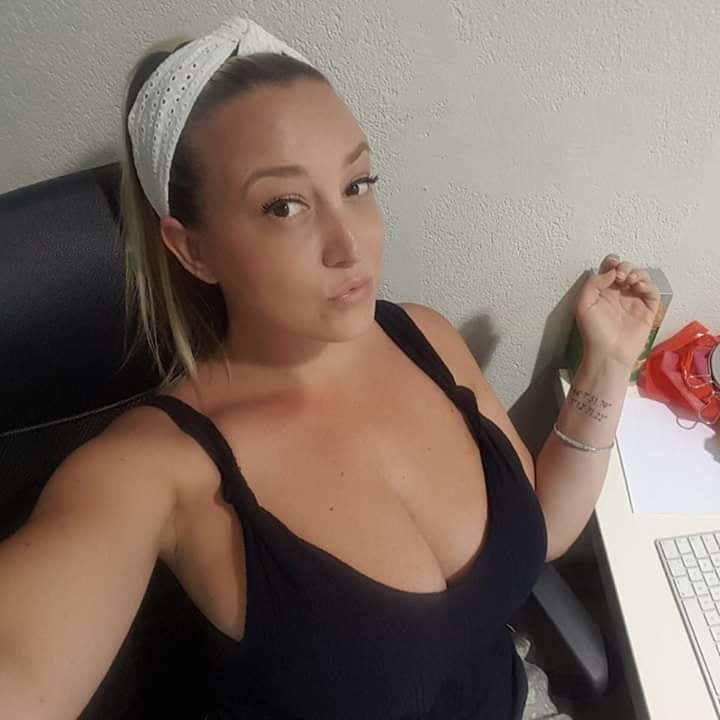 Madura mixta
 #104432703